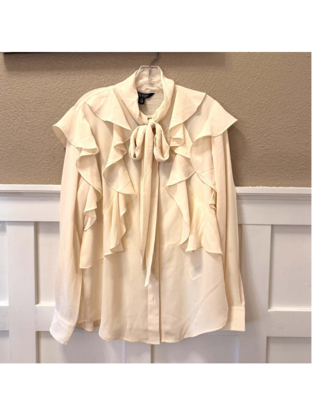 NWT Lauren Ralph Lauren Ruffle-Trim Georgette Tie-Neck Blouse Size:L Cream $145